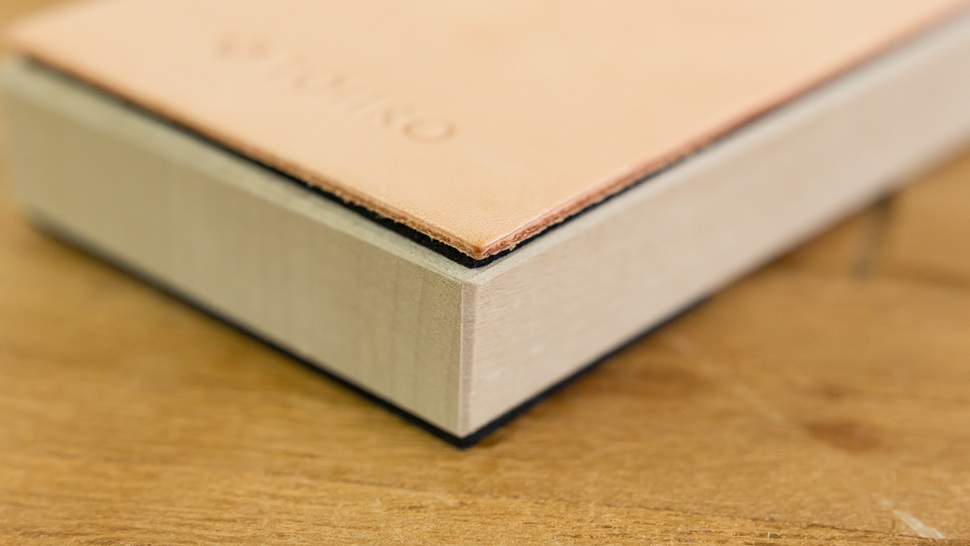 the-edge-of-razor-strop
