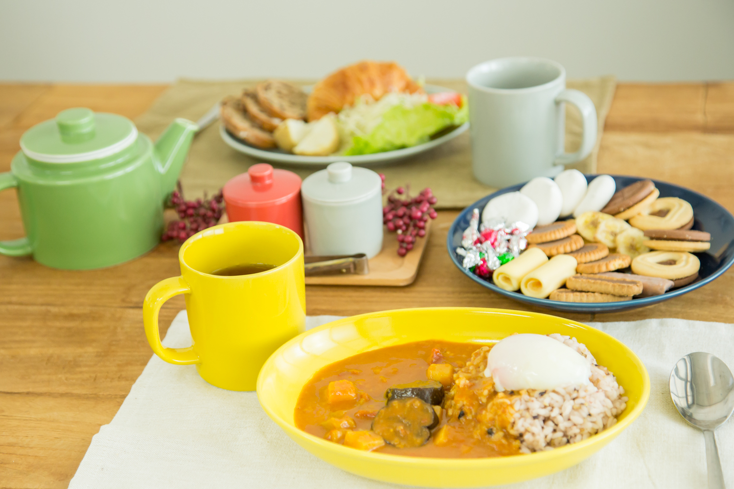 毎日の食卓に取り入れたい食器
