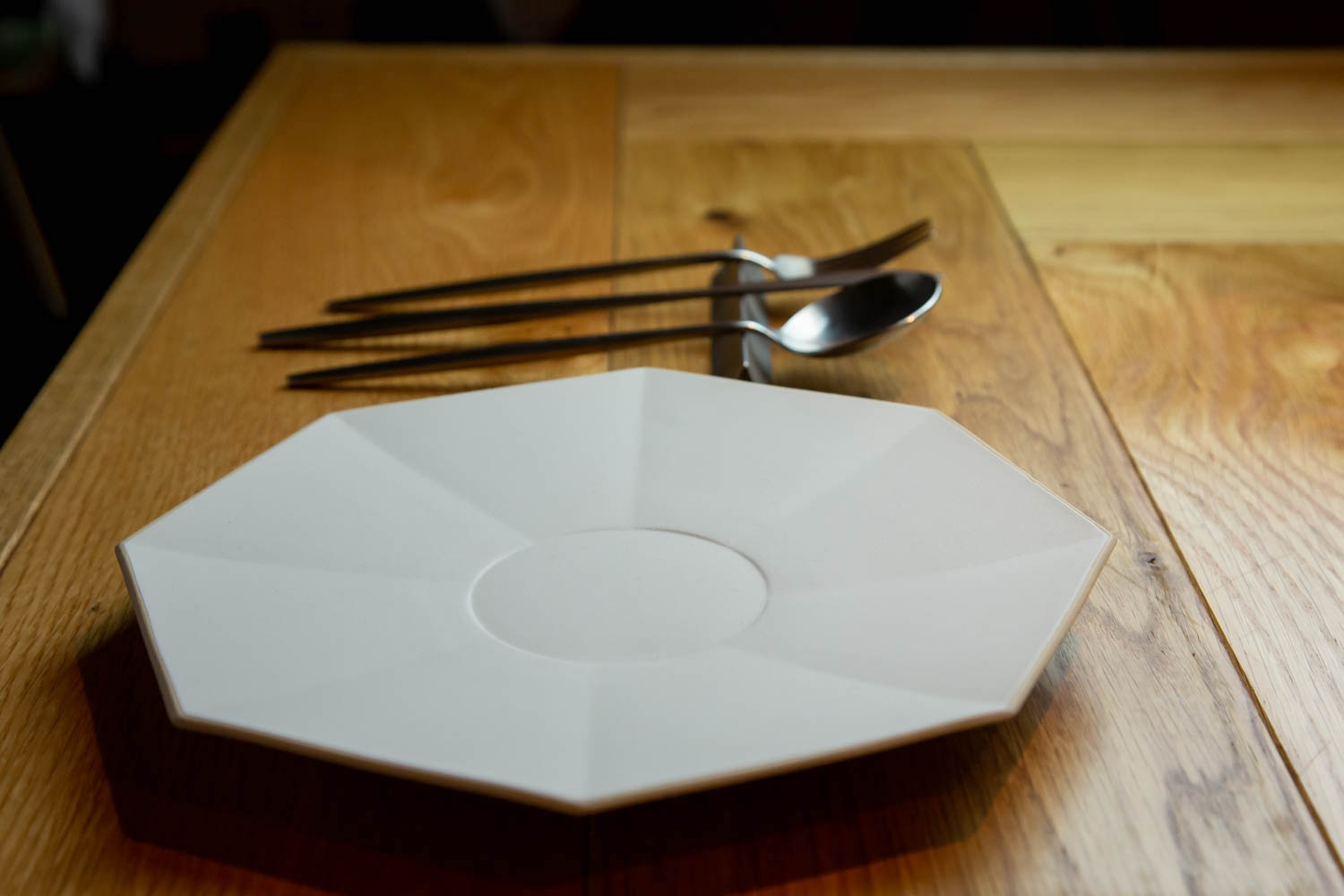 結婚祝いに特別なギフトを 波佐見焼のオリジナルペア食器 eni エニ