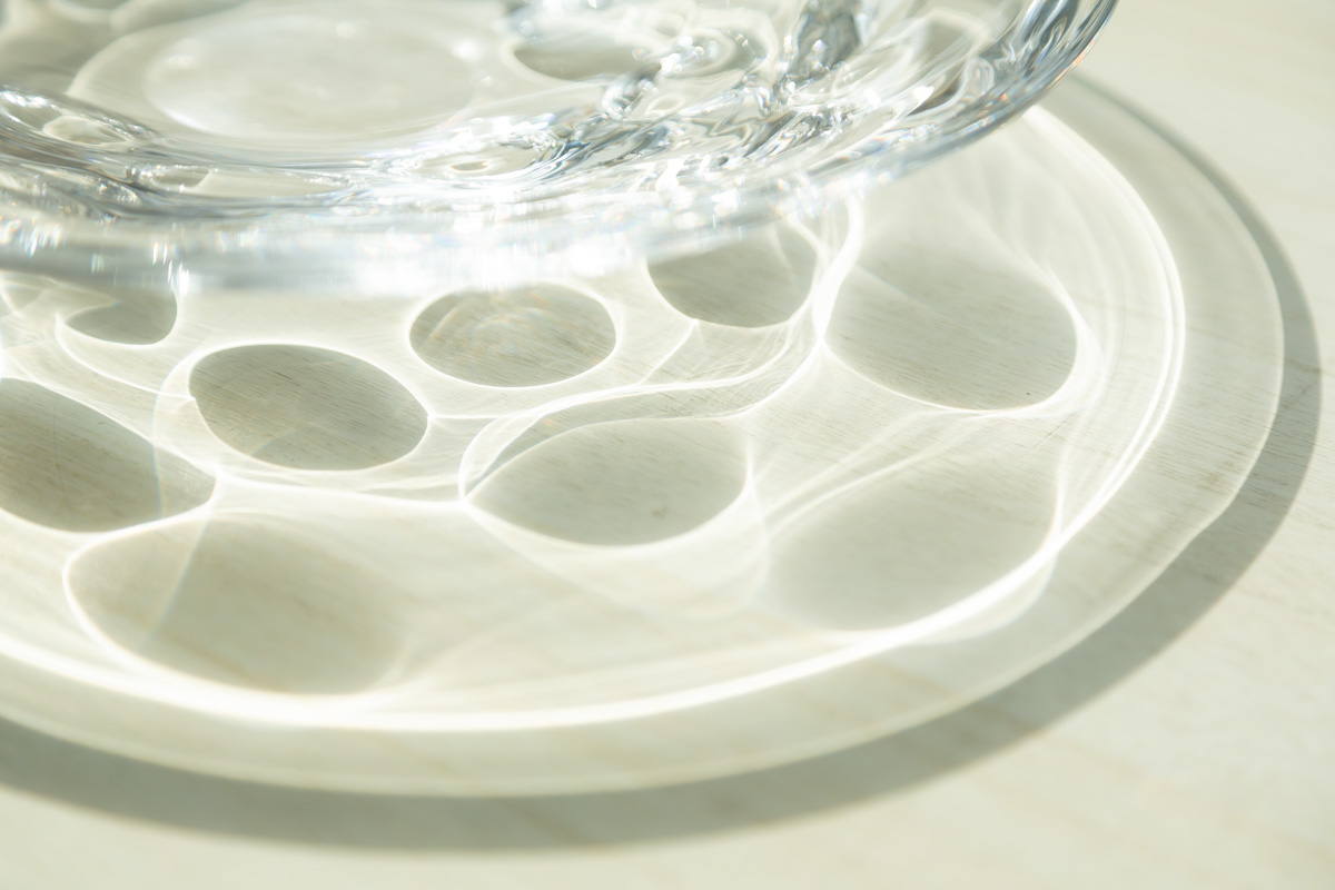 水が弾ける瞬間を閉じ込めたうつわ H2O