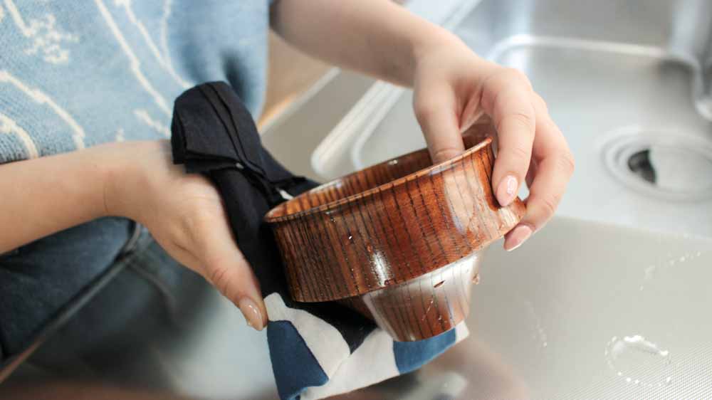 漆器を洗った後の写真
