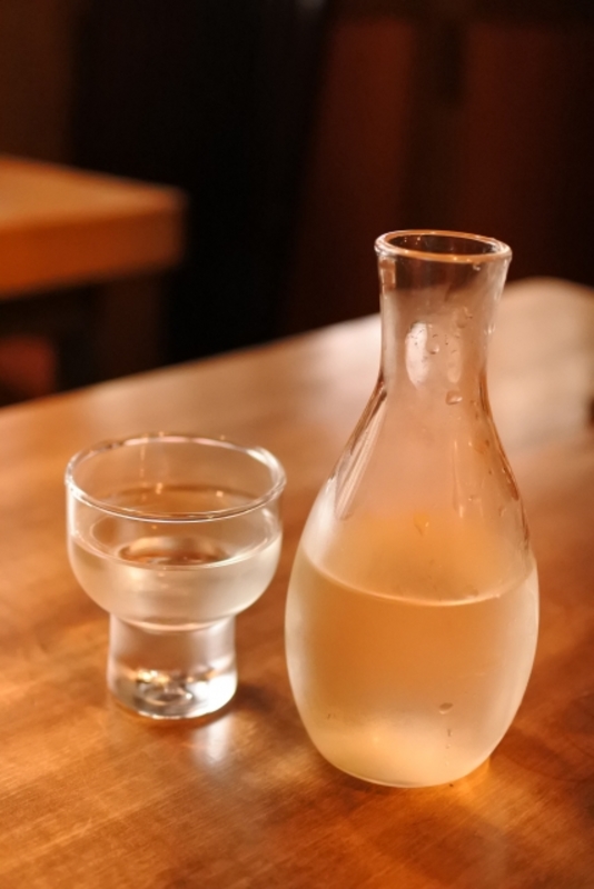 無色透明な日本酒